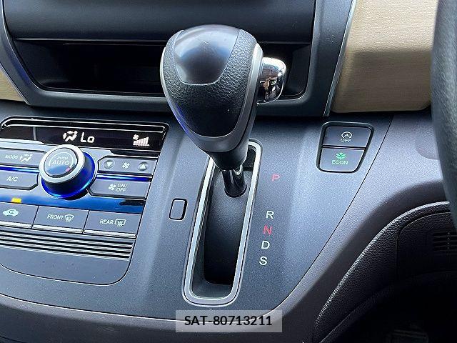 Honda FREED 2017-04 8230126-19