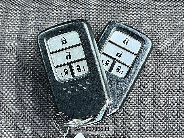 Honda FREED 2017-04 8230126-25