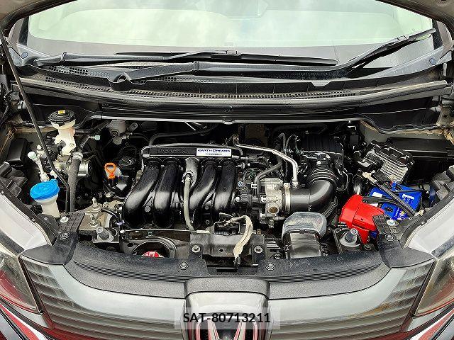 Honda FREED 2017-04 8230126-27