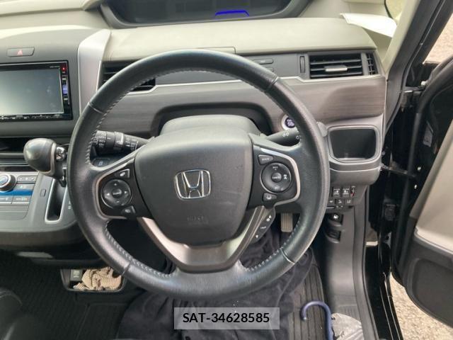 Honda FREED 2019-09 8230128-11