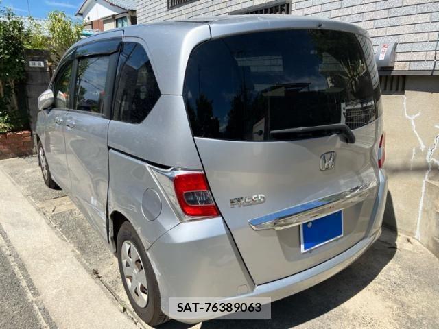 Honda FREED 2014-08 8230135-2