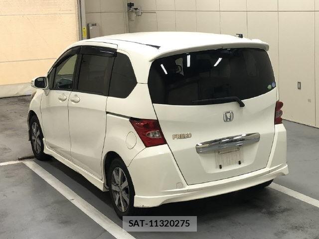Honda FREED 2009-08 8205686-1