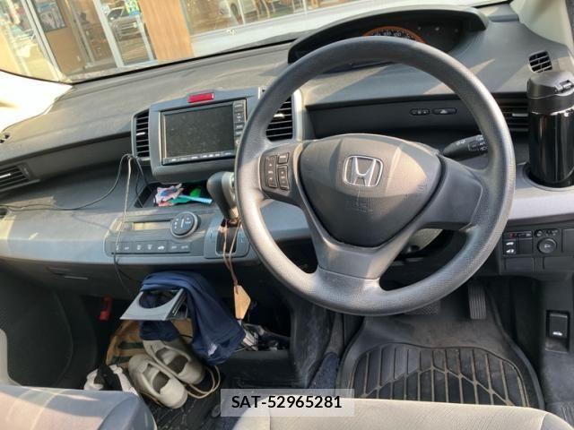 Honda FREED 2009-10 8230138-11