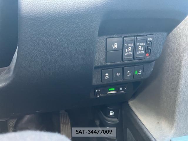 Honda FREED 2018-06 8245248-15