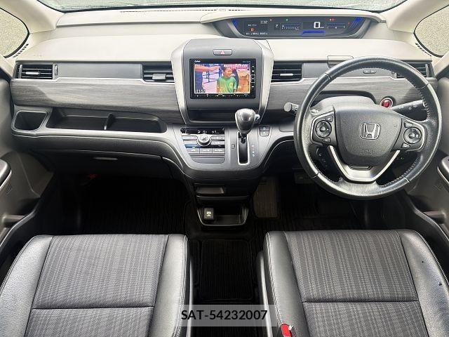 Honda FREED 2017-10 8314548-1