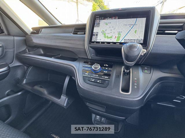 Honda FREED 2021-05 8335922-17