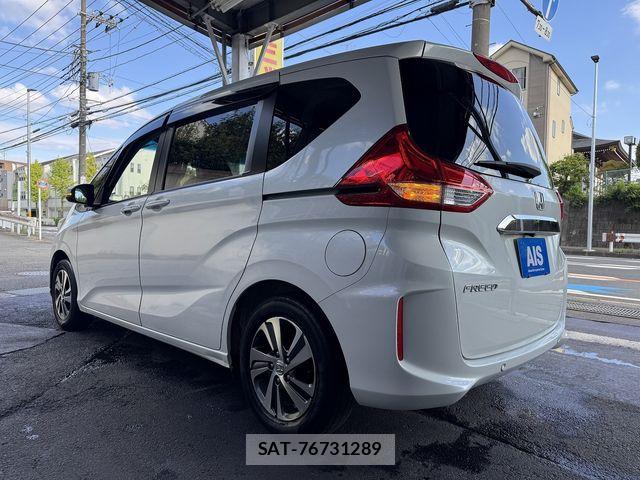 Honda FREED 2021-05 8335922-2