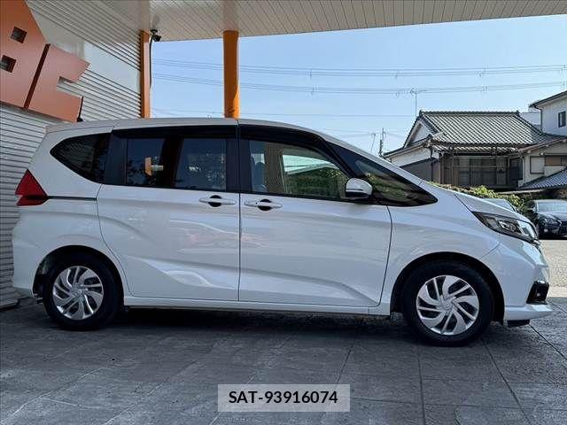 Honda FREED 2024-01 8335913-9