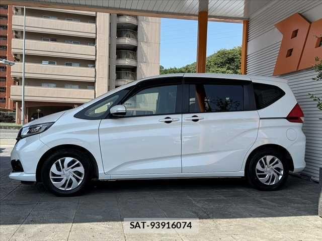 Honda FREED 2024-01 8335913-10