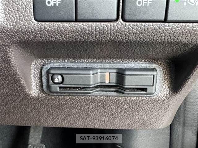 Honda FREED 2024-01 8335913-5