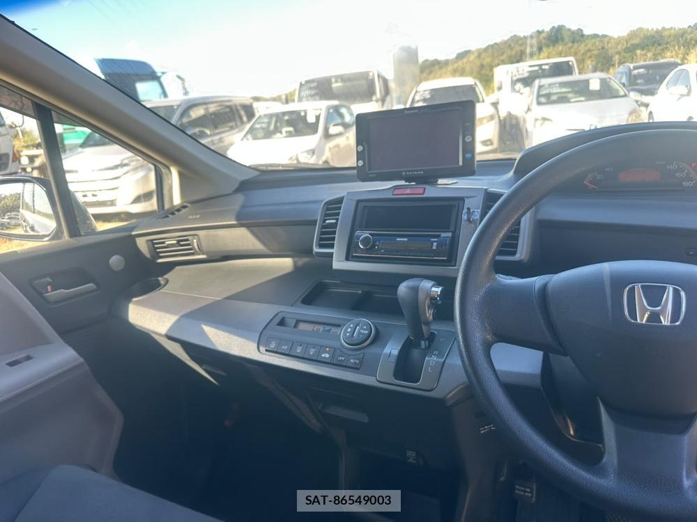 Honda FREED 2009-10 7773766-14