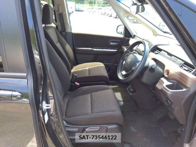 Honda FREED 2023-06 8335915-3