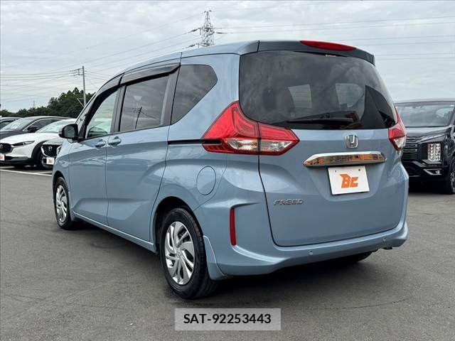 Honda FREED 2022-08 8335914-12