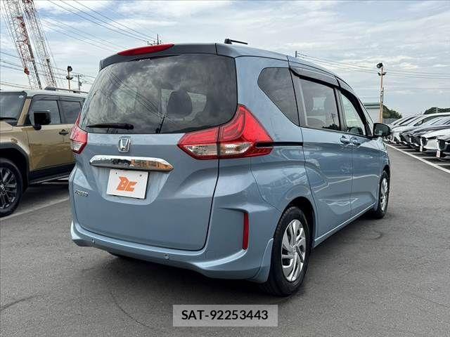 Honda FREED 2022-08 8335914-14