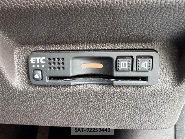 Honda FREED 2022-08 8335914-5