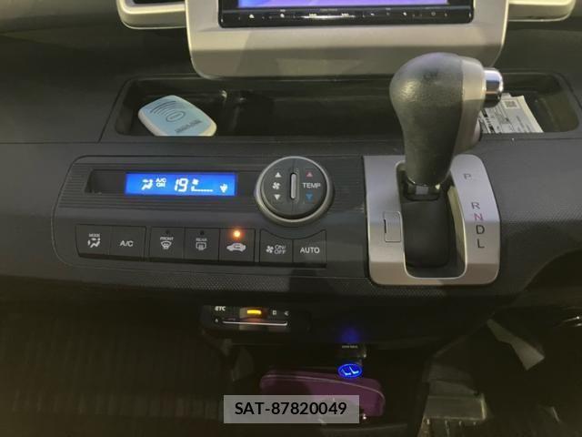 Honda FREED 2015-10 8335923-12