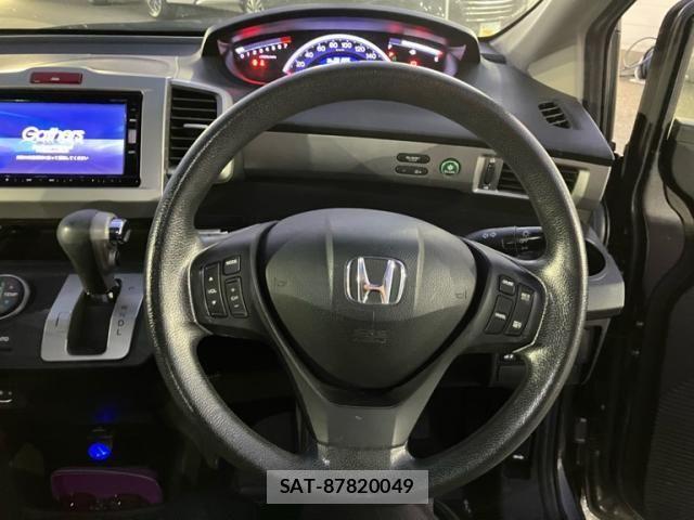 Honda FREED 2015-10 8335923-15