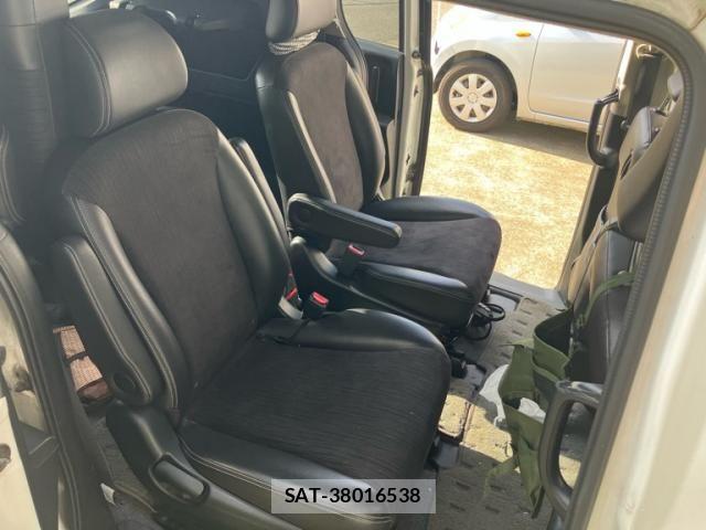Honda FREED 2014-08 8335924-11