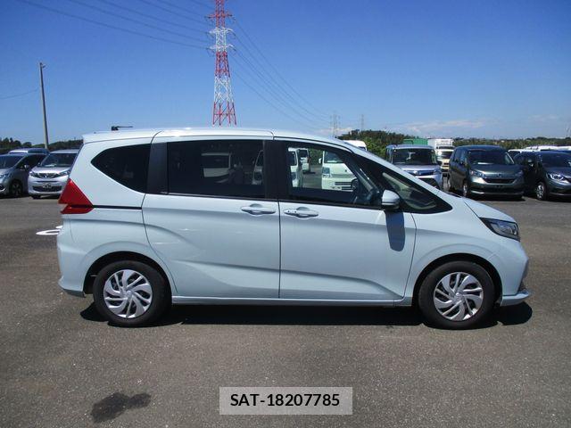 Honda FREED 2023-06 8335917-5