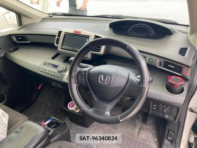 Honda FREED 2015-08 8354540-8