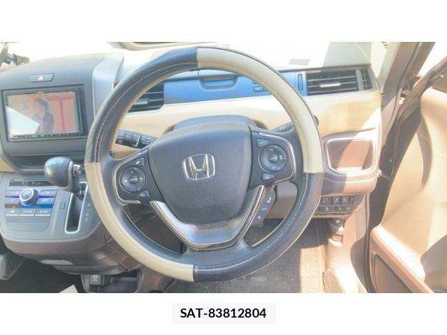 Honda FREED 2017-11 8366016-9