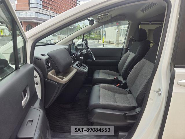 Honda FREED 2025-02 8366004-17