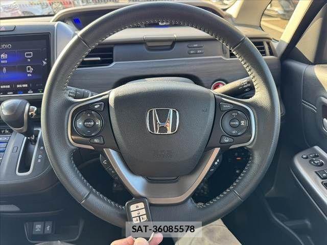 Honda FREED 2021-10 8366015-6