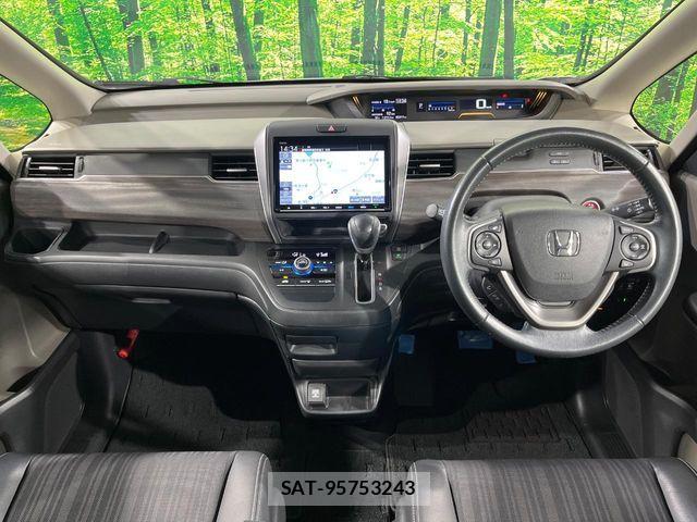 Honda FREED 2018-06 8366010-1