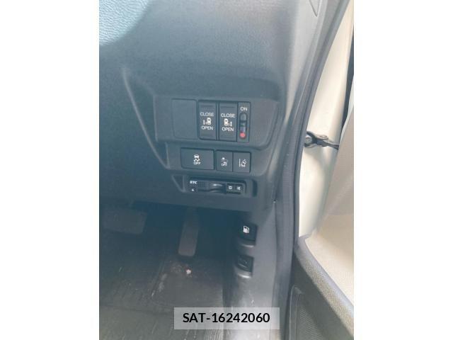 Honda FREED 2018-01 8366013-10