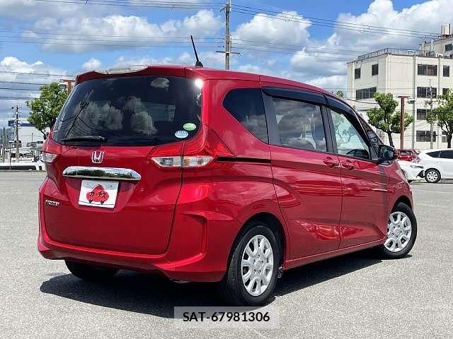 Honda FREED 2018-09 8366012-2