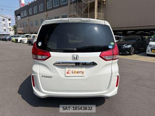 Honda FREED 2019-05 8371677-7