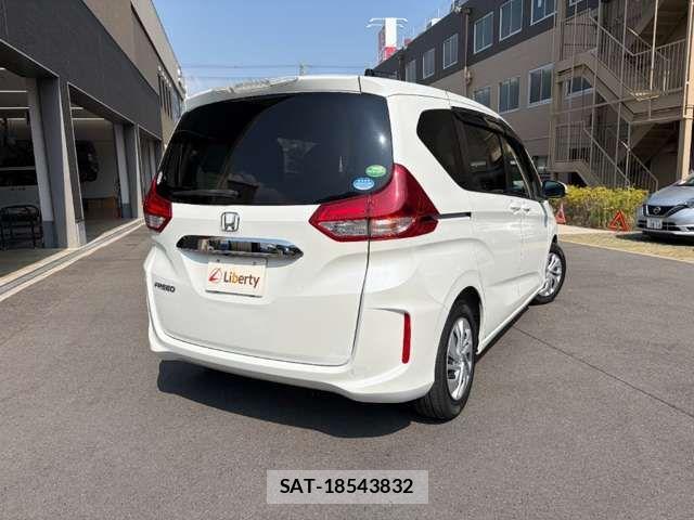 Honda FREED 2019-05 8371677-8