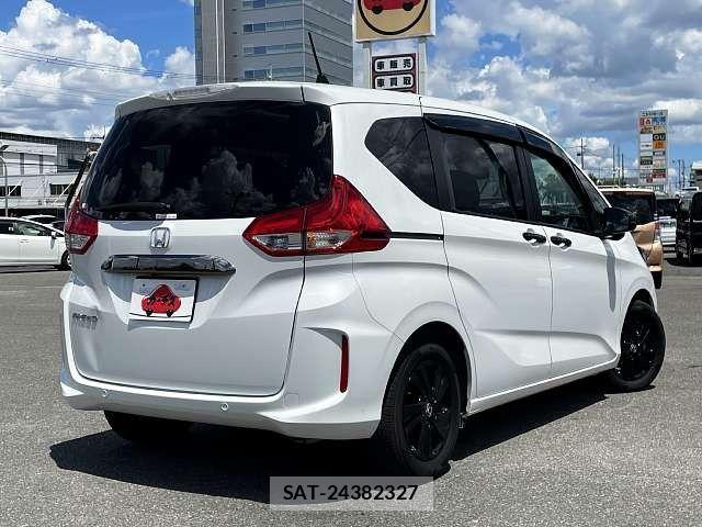 Honda FREED 2023-11 8412543-2
