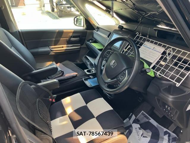 Honda FREED 2017-03 8412550-11