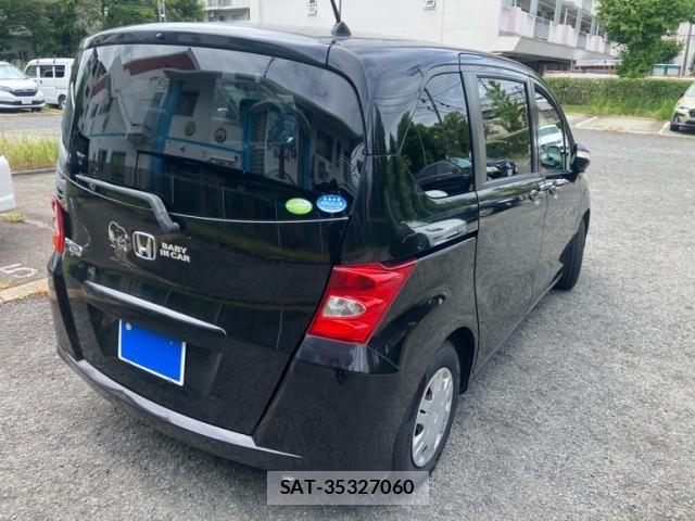 Honda FREED 2010-09 8412572-2