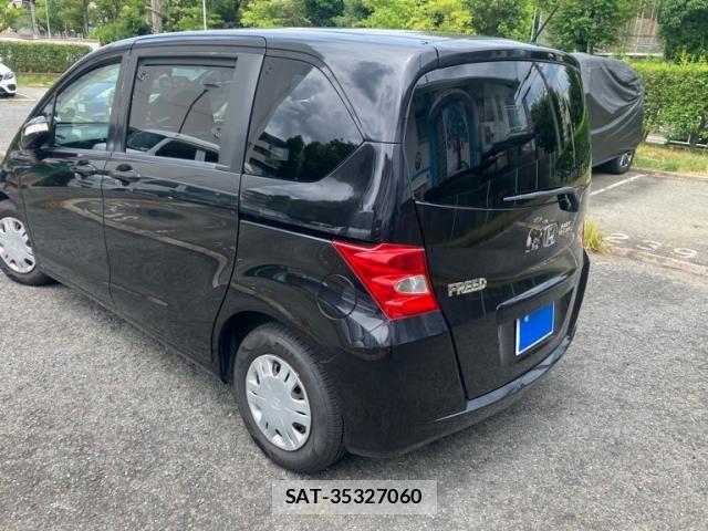 Honda FREED 2010-09 8412572-3