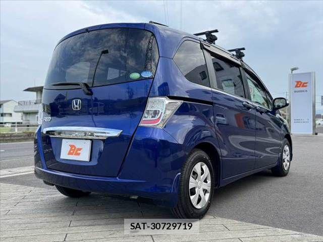 Honda FREED 2013-04 8412560-14