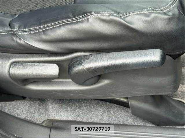 Honda FREED 2013-04 8412560-29
