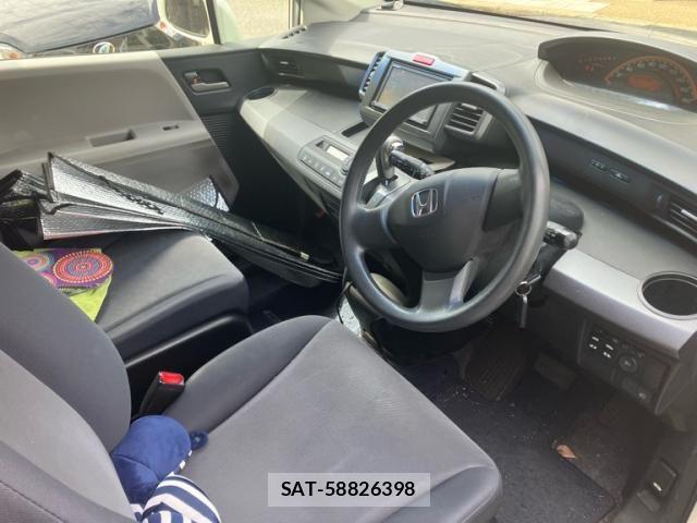 Honda FREED 2009-09 8412570-8