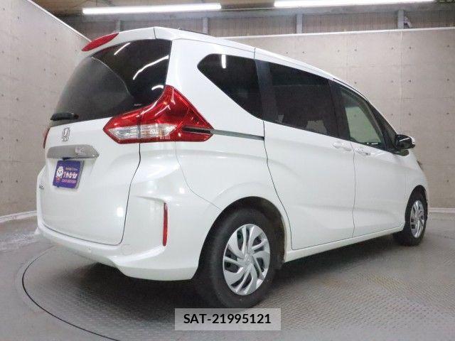 Honda FREED 2022-06 8412544-1