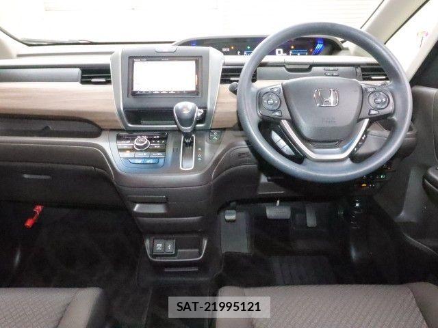 Honda FREED 2022-06 8412544-2