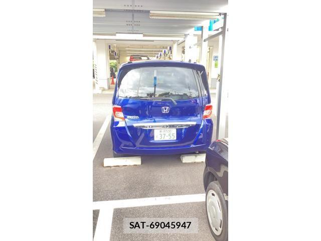 Honda FREED 2014-09 8412558-1