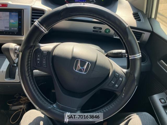 Honda FREED 2015-08 8412553-12