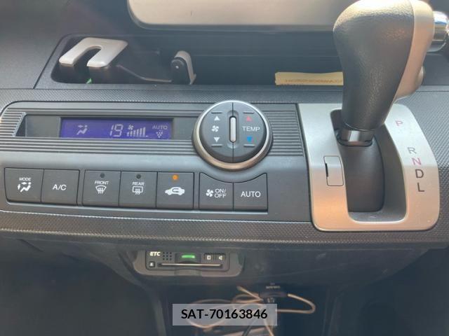 Honda FREED 2015-08 8412553-17