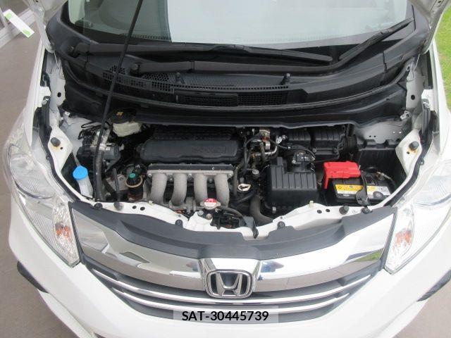 Honda FREED 2015-12 8412556-28