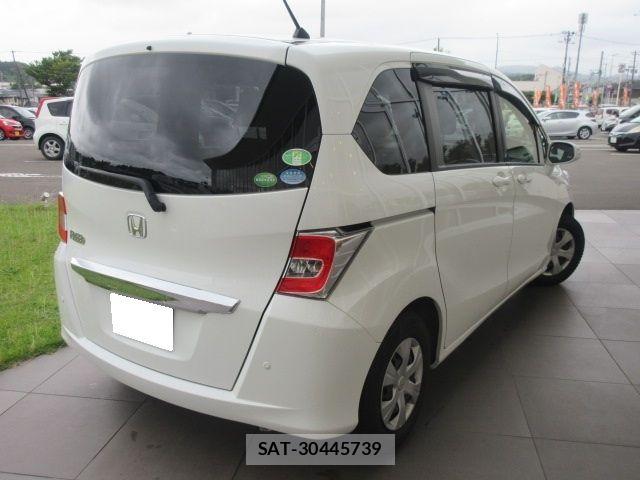 Honda FREED 2015-12 8412556-2