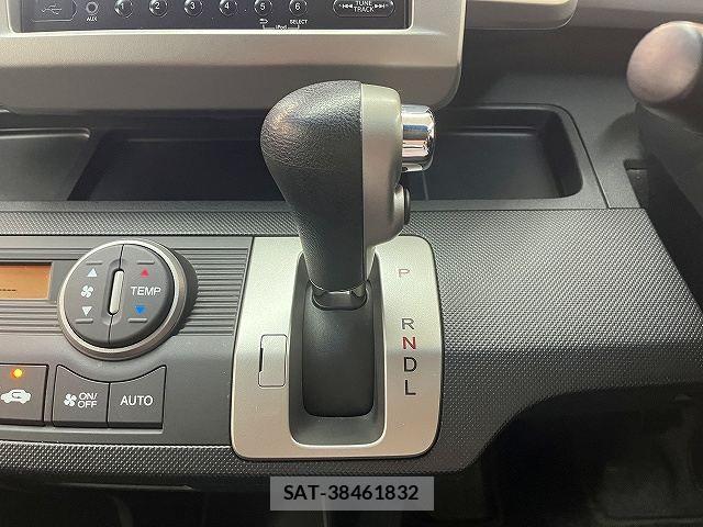 Honda FREED 2013-07 8412554-17