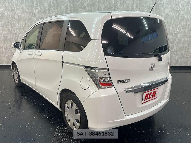 Honda FREED 2013-07 8412554-2