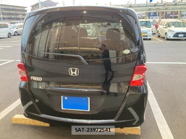 Honda FREED 2009-03 8412571-3