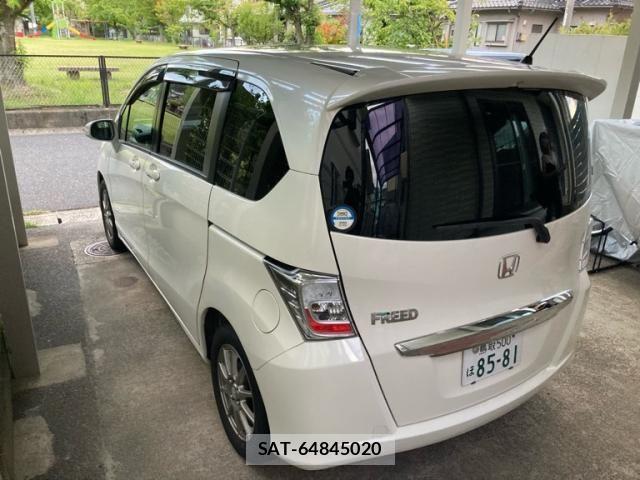 Honda FREED 2012-04 8438153-4